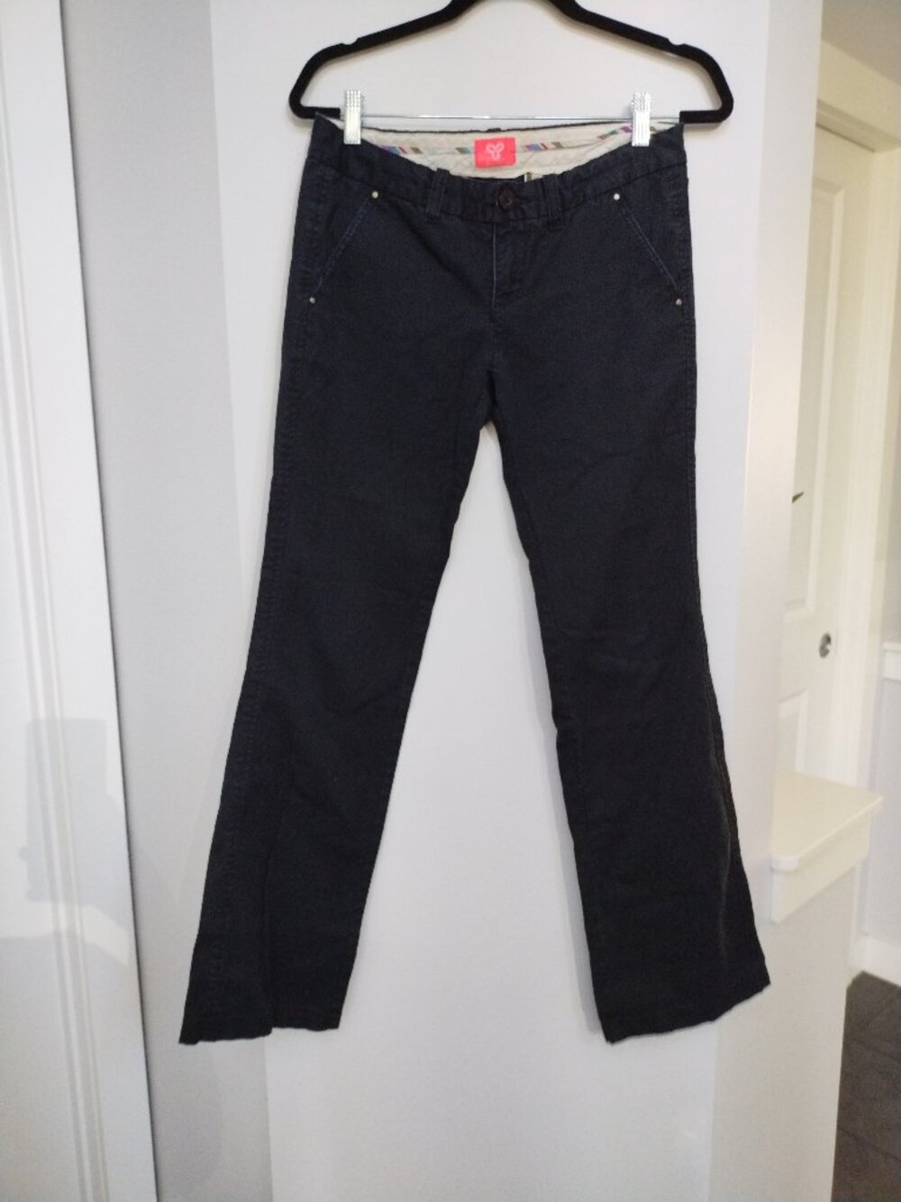 TNA sz 4 pants 100% cotton